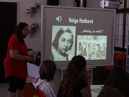 Helga jede vlakem - ZŠ Křemže, 9.A + 9.B 2026, zdroj: Městská knihovna v Českém Krumlově, foto: Městská knihovna v Českém Krumlově (12/28)