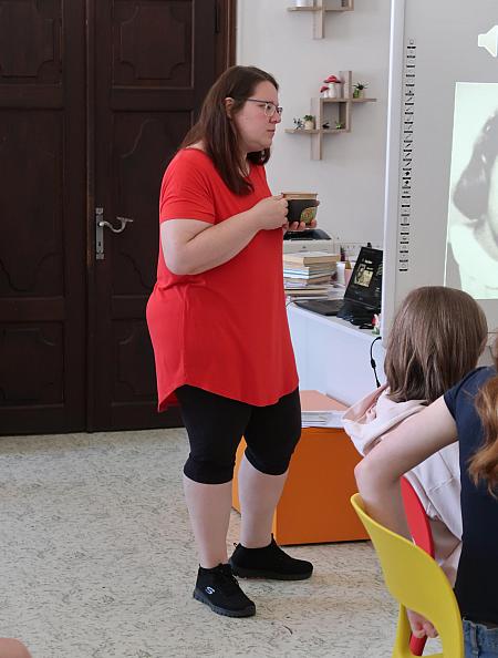 Helga jede vlakem - ZŠ Křemže, 9.A + 9.B 2026, zdroj: Městská knihovna v Českém Krumlově, foto: Městská knihovna v Českém Krumlově (13/28)