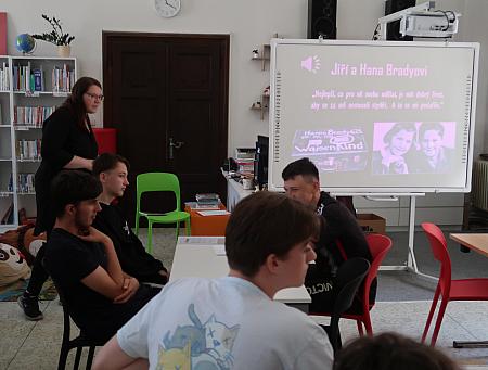 Helga jede vlakem - ZŠ Křemže, 9.A + 9.B 2026, zdroj: Městská knihovna v Českém Krumlově, foto: Městská knihovna v Českém Krumlově (28/28)