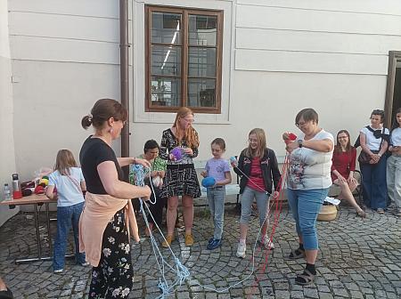 Pletky na nádvoří 13. 6. 2026, zdroj: Městská knihovna v Českém Krumlově, foto: Městská knihovna v Českém Krumlově (5/41)