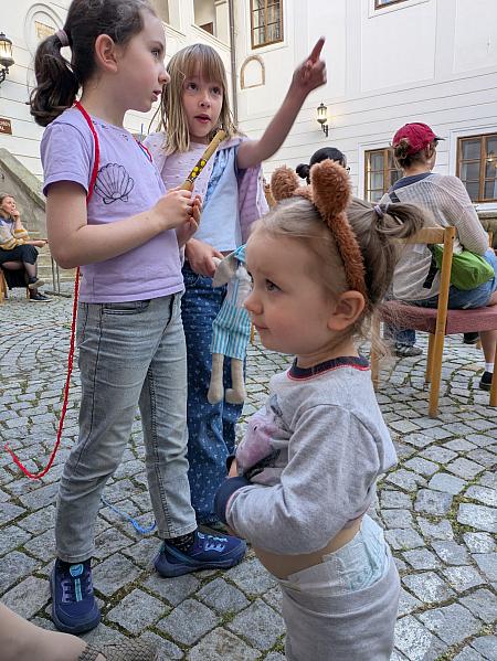 Pletky na nádvoří 13. 6. 2026, zdroj: Městská knihovna v Českém Krumlově, foto: Městská knihovna v Českém Krumlově (13/41)